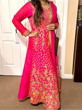 Ethnic Indian Wear Pink and Gold Embroidered Lehenga Maxi